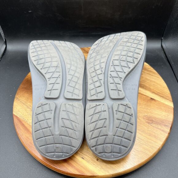 OOFOS OOahh Recovery Slides Mens Size 11 Sport Flex Grey Sandals Slip On Shoes - Picture 7 of 8